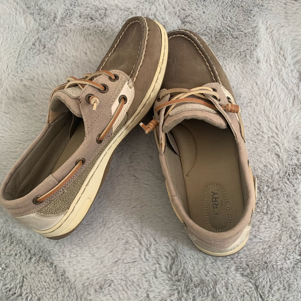 women’s sperrys